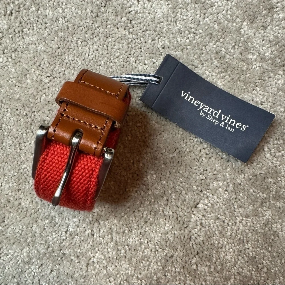 NWT Vineyard Vines Men's Red Canvas Club Belt Red Nautical $68 Sz 32 or 36 or 38